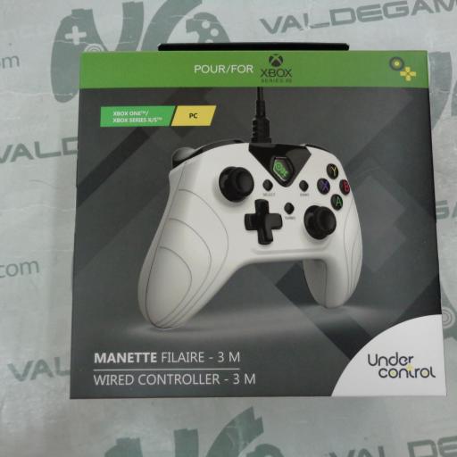 Mando con Cable Xbox One / Xbox Series X/S / PC Compatible Blanco