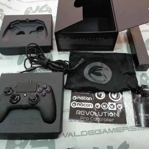 Nacon Revolution Pro Wired Controller  [1]