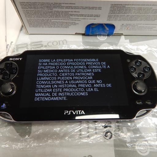 consola PS Vita 1000 + 4gb con caja  [5]