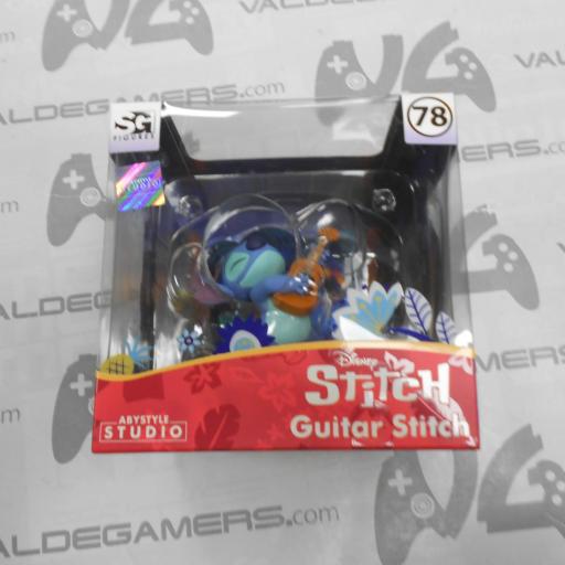 Figura Stitch con Guitarra