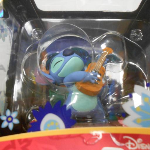 Figura Stitch con Guitarra [3]