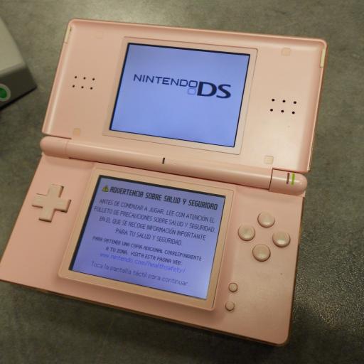 Nintendo DS Lite rosa [2]