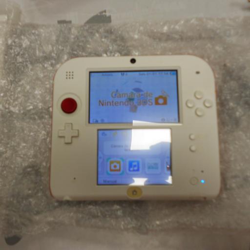 consola Nintendo 2DS roja  Y blanca [5]