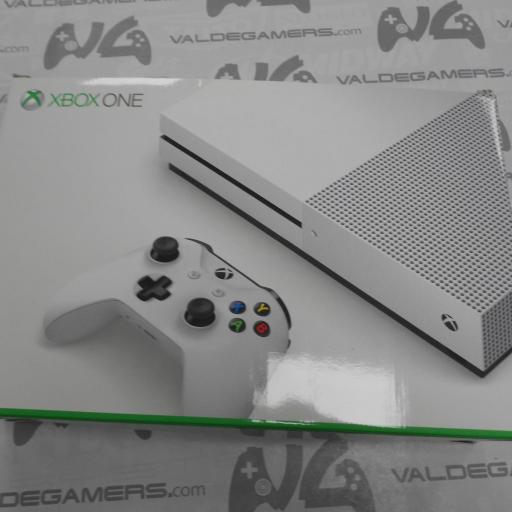 consola  Xbox One s 1TB caja atrezo*