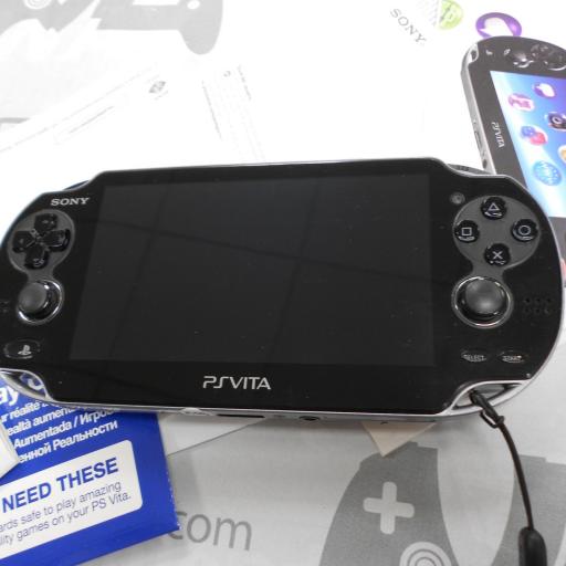 consola PS Vita 1000 + 4gb con caja  [4]