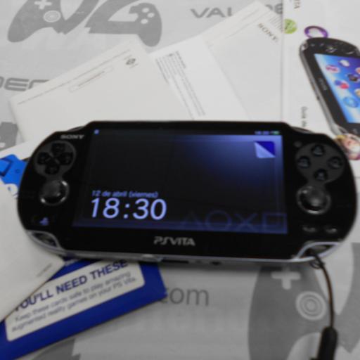 consola PS Vita 1000 + 4gb con caja  [6]