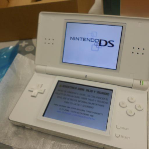 Consola Nintendo DS blanca koreana -  [7]