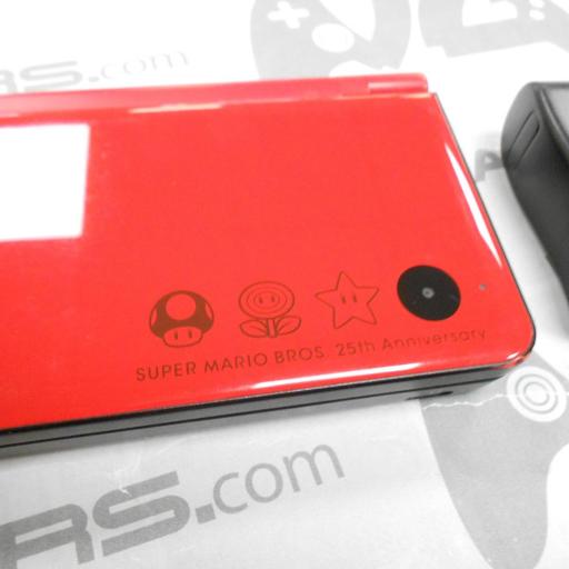Nintendo DSi XL  super mario [1]