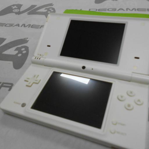 Consola Nintendo DSi blanca [2]