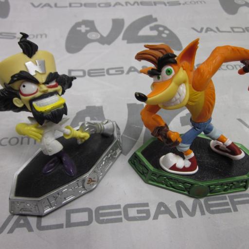  Crash Adventure Pack (Crash Bandicoot-Dr. Neo Cortex)