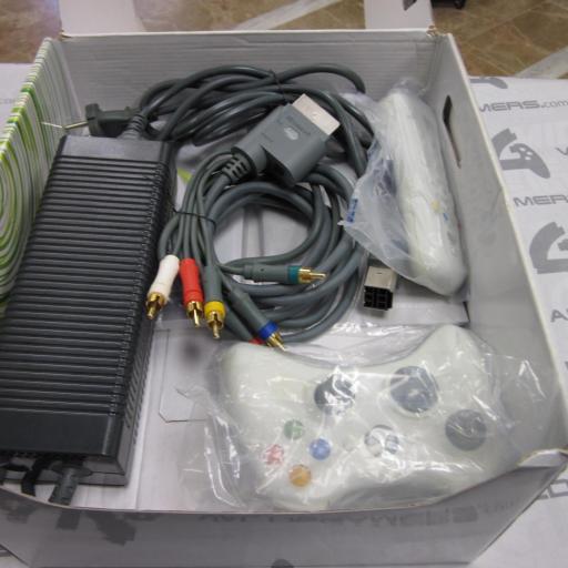 Consola Xbox 360 fat 20gb  + mando  [7]