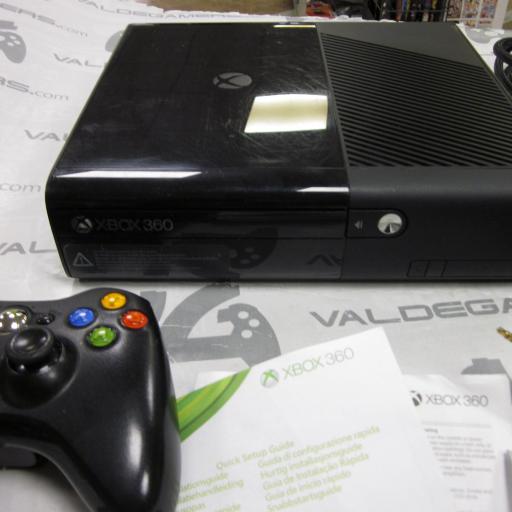 Consola Xbox 360 "E" 250GB con caja  [3]