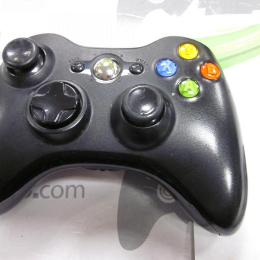 Consola Xbox 360 "E" 250GB con caja  [6]