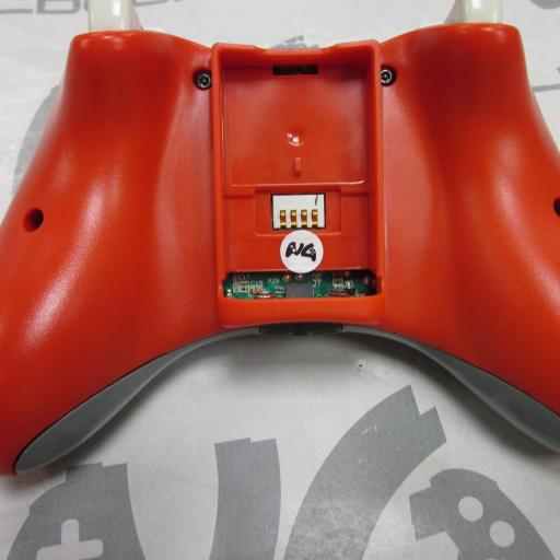 Mando Xbox 360 rojo blanco - seminuevo [4]