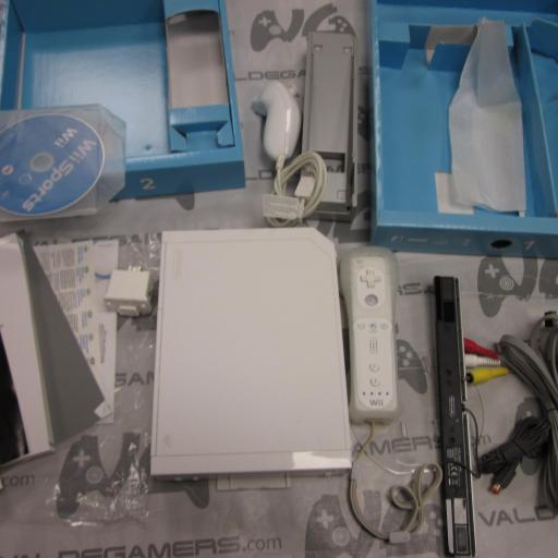 Consola wii retrocompatible  + 1 mando + wii sports [2]