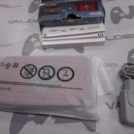 consola New 3DS XL  Monster Hunter Generations Edición Limitada [3]