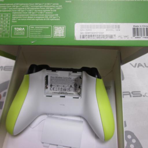 Mando Xbox SERIES  SEMINUEVO -   Controller Inalambrico Microsoft ELECTRIC VOLT [3]