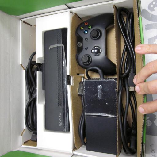 consola  Xbox One 500gb + Kinect [6]