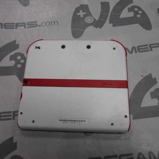 consola Nintendo 2DS blanco y rojo [2]