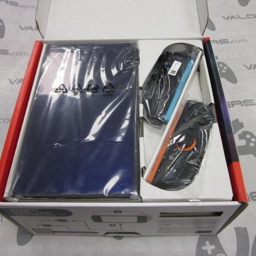 consola Nintendo Switch 2 + Tarjeta microSD Express de Samsung (256 GB) - seminuevo  [1]