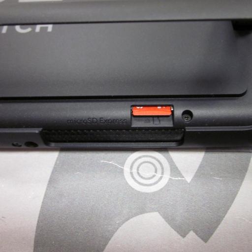 consola Nintendo Switch 2 + Tarjeta microSD Express de Samsung (256 GB) - seminuevo  [6]