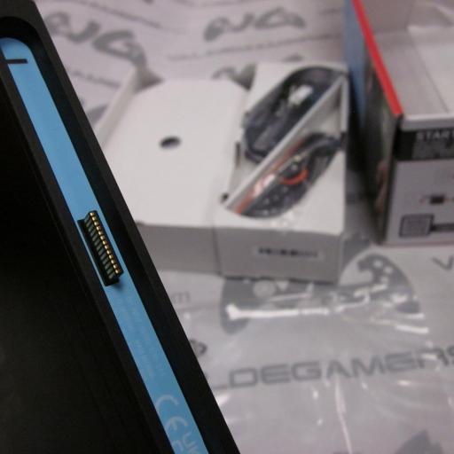 consola Nintendo Switch 2 + Tarjeta microSD Express de Samsung (256 GB) - seminuevo  [7]