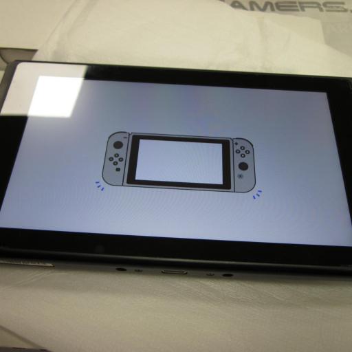 consola Nintendo Switch en caja + 128gb [3]
