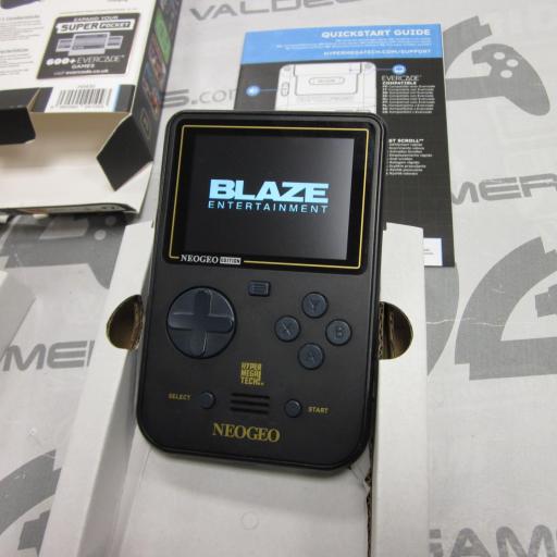 Consola Evercade Super Pocket Neogeo Edition - seminuevo [3]