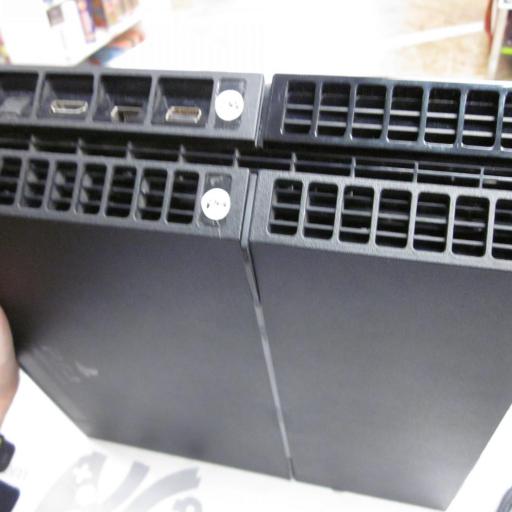  consola Playstation 4 FAT 1TB  Negra [3]