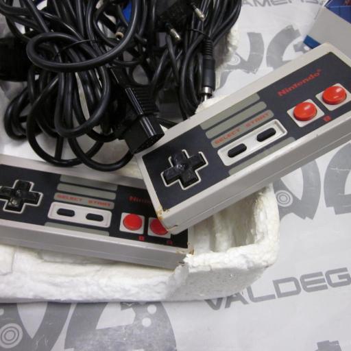 Consola Nintendo NES original – Versión España – En caja [5]