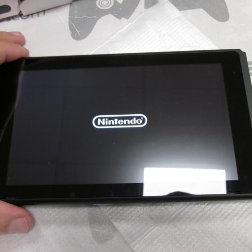 consola Nintendo Switch v2 neon seminueva  [3]