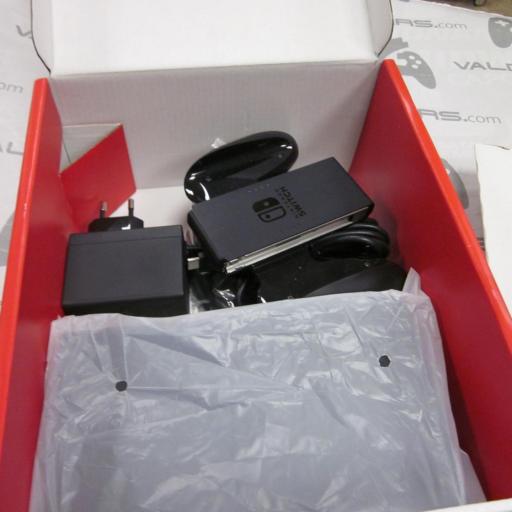 consola Nintendo Switch v2 neon seminueva  [5]