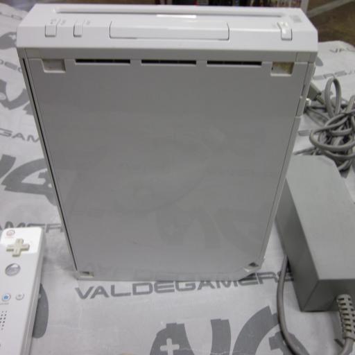 Consola wii retrocompatible  + 1 mando original + base [4]