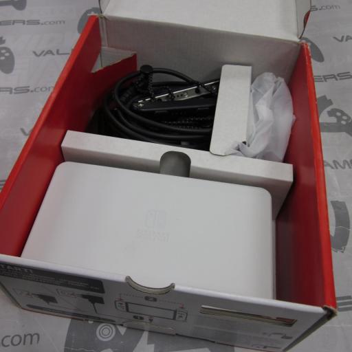 Nintendo Switch, OLED 64GB + Joy-Con Blanca en caja* [2]