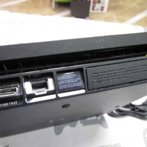  consola Playstation 4 slim 1TB  + Mando original  [4]