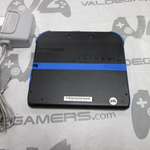 consola Nintendo 2DS azul / negro  [2]