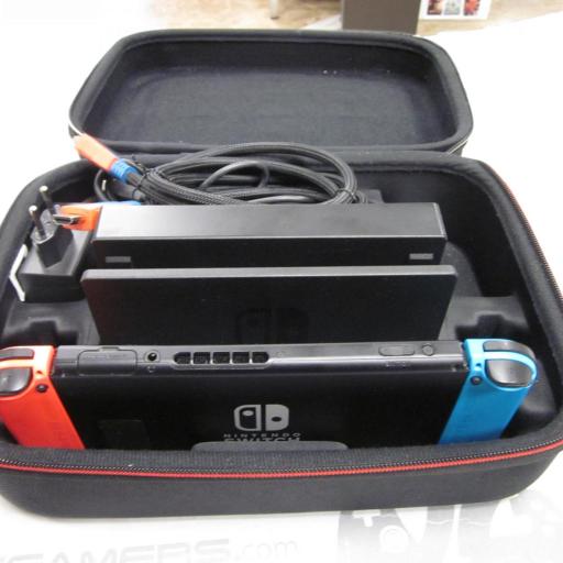 consola Nintendo Switch joycon neon + funda   usada [1]
