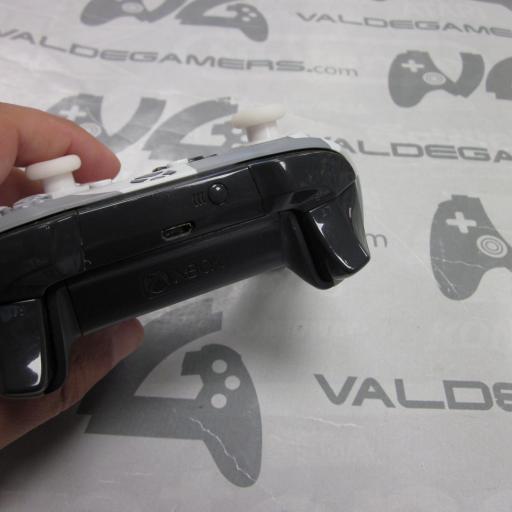 Mando Inalámbrico Xbox One Official usado [3]