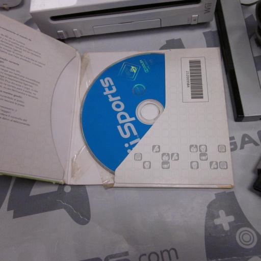 Consola wii retrocompatible  + wii sports + mando original + base  [2]