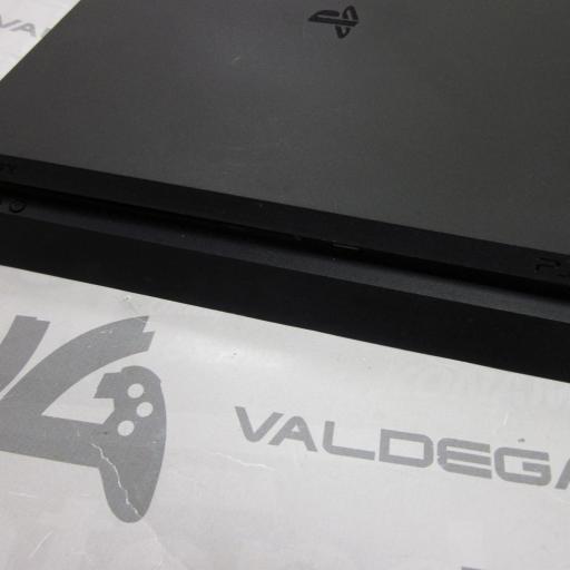  consola Playstation 4 slim 1TB  Negra [1]