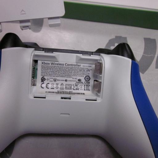Mando Inalámbrico series azul blanco  Official usado [3]