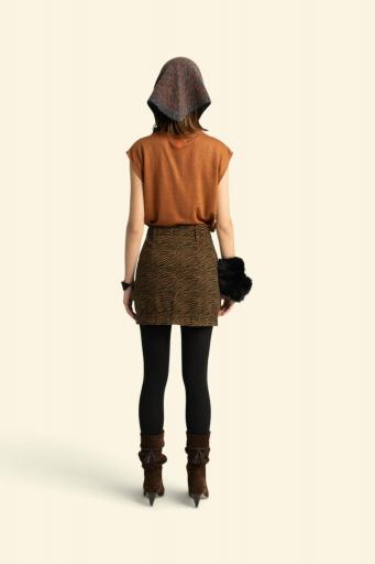 Sisters Department,Sleeveless t-shirt w/ round neck | Brown w/ "wild at heart" print [1]