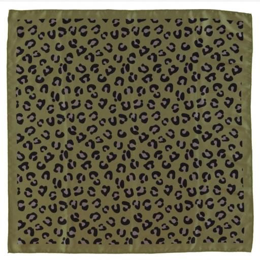 Piupiuchick,Silky bandana/scarf | Olive green w/ animal print,Pañuelo oliva animal print 