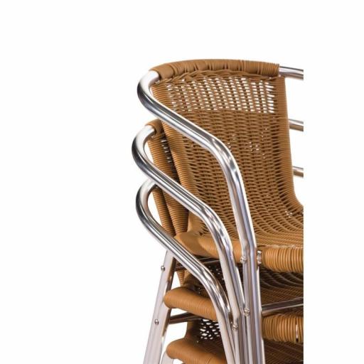 Juego de 4 sillas de terraza de aluminio y polietileno imitación mimbre apilables Bolero U422 [3]