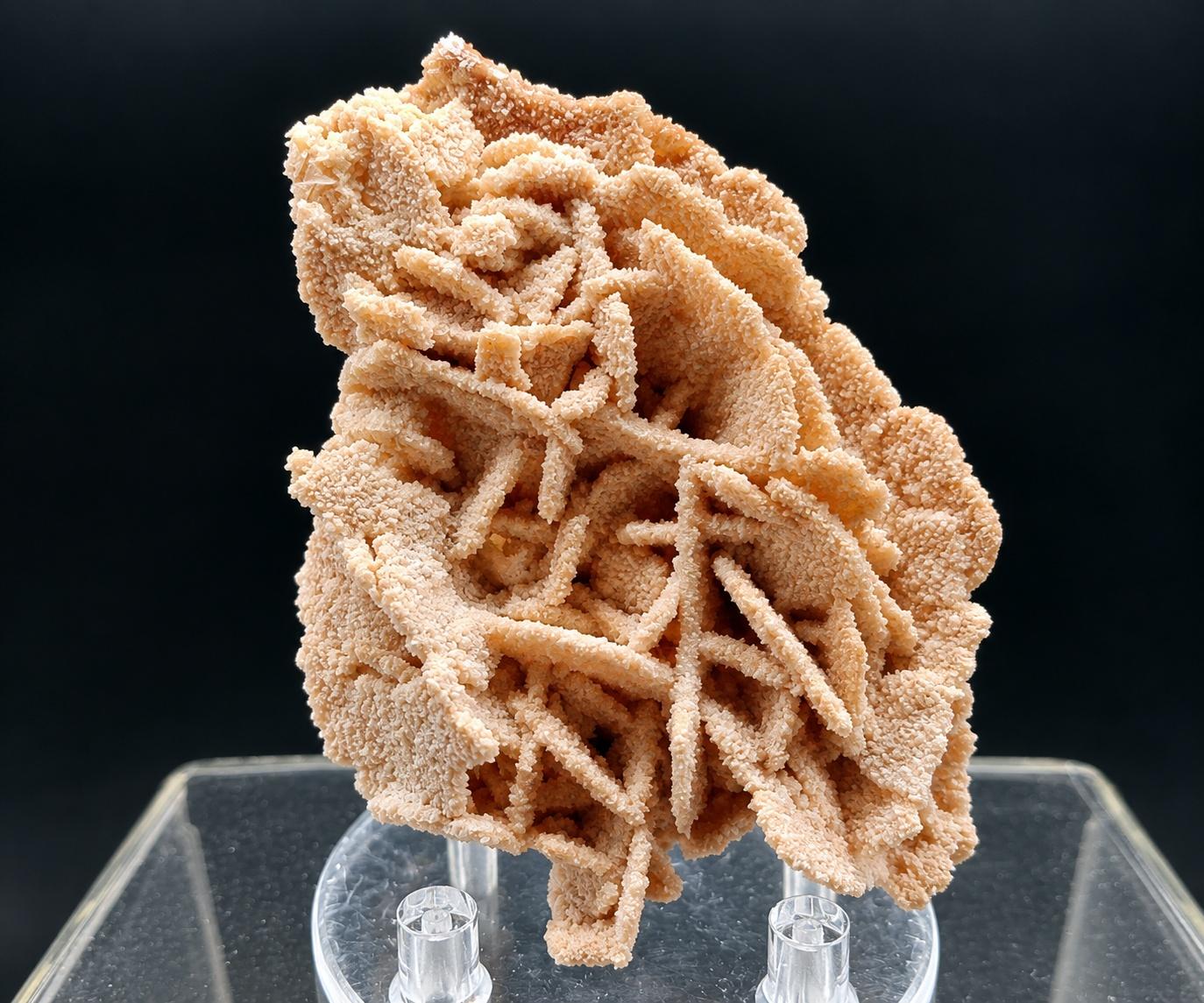 Albita, E 18 Flår, Tønsberg, Vestfold, Norway, 6x4,5x1cm.