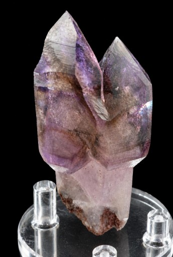 Cuarzo amatista, Goboboseb mountains, región Erongo, Namibia, medidas: 6x3,5x2cm. [1]