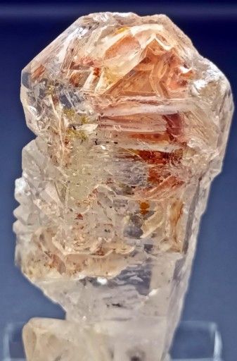 ​Cuarzo cetro, Andranotokana Massif, Andilamena, Alaotra-Mangoro, Madagascar. [1]