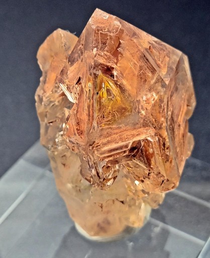 ​​​Cuarzo cetro, Andranotokana Massif, Andilamena, Alaotra-Mangoro, Madagascar [1]