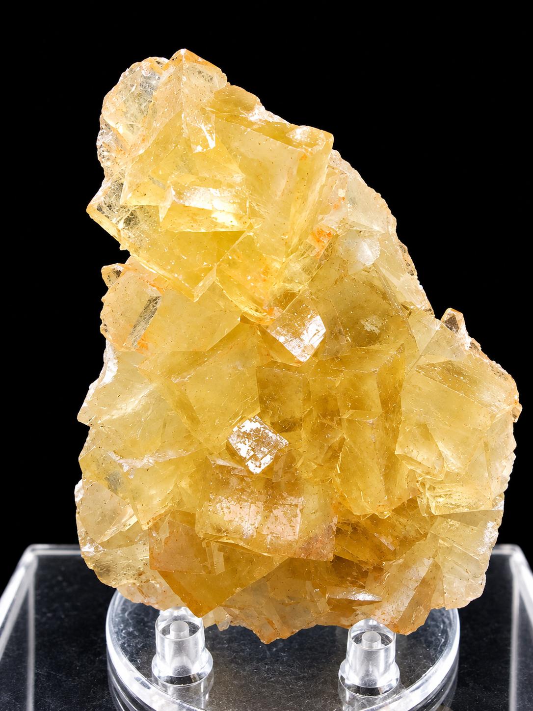 Fluorita, minas de Villabona, Llanera, Asturias, España. Medidas: 6,5x4,5x2cm.
