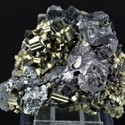 Pirita con galena, Concepción del Oro, Zacatecas, México. Medidas:  9.5x7x3.5cm. [0]